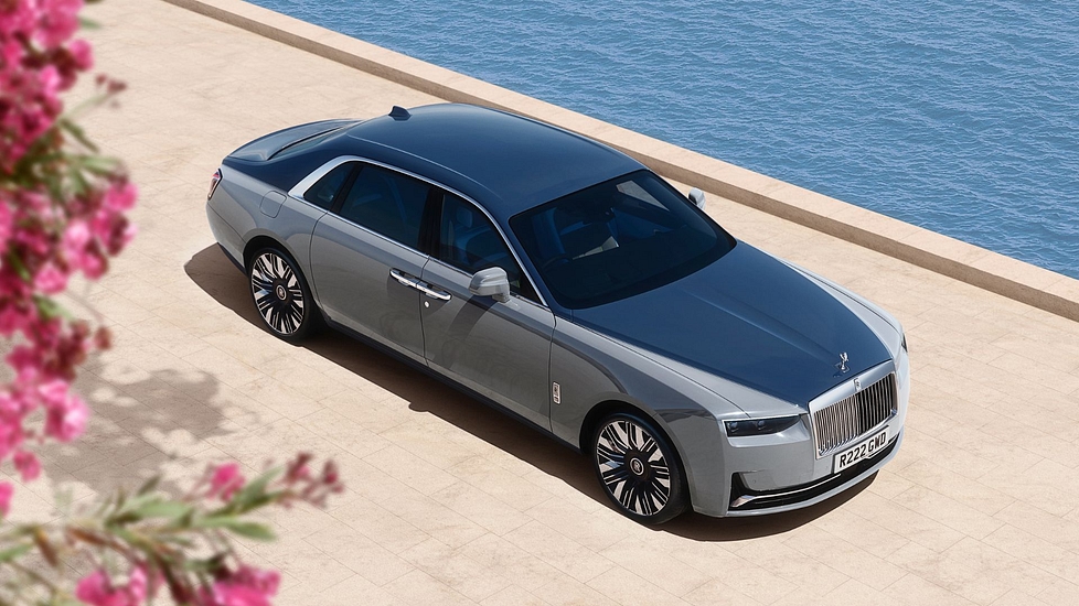 The 2025 Rolls Royce Ghost Is Here With Caribbean Inspired Paint And A New Light Design