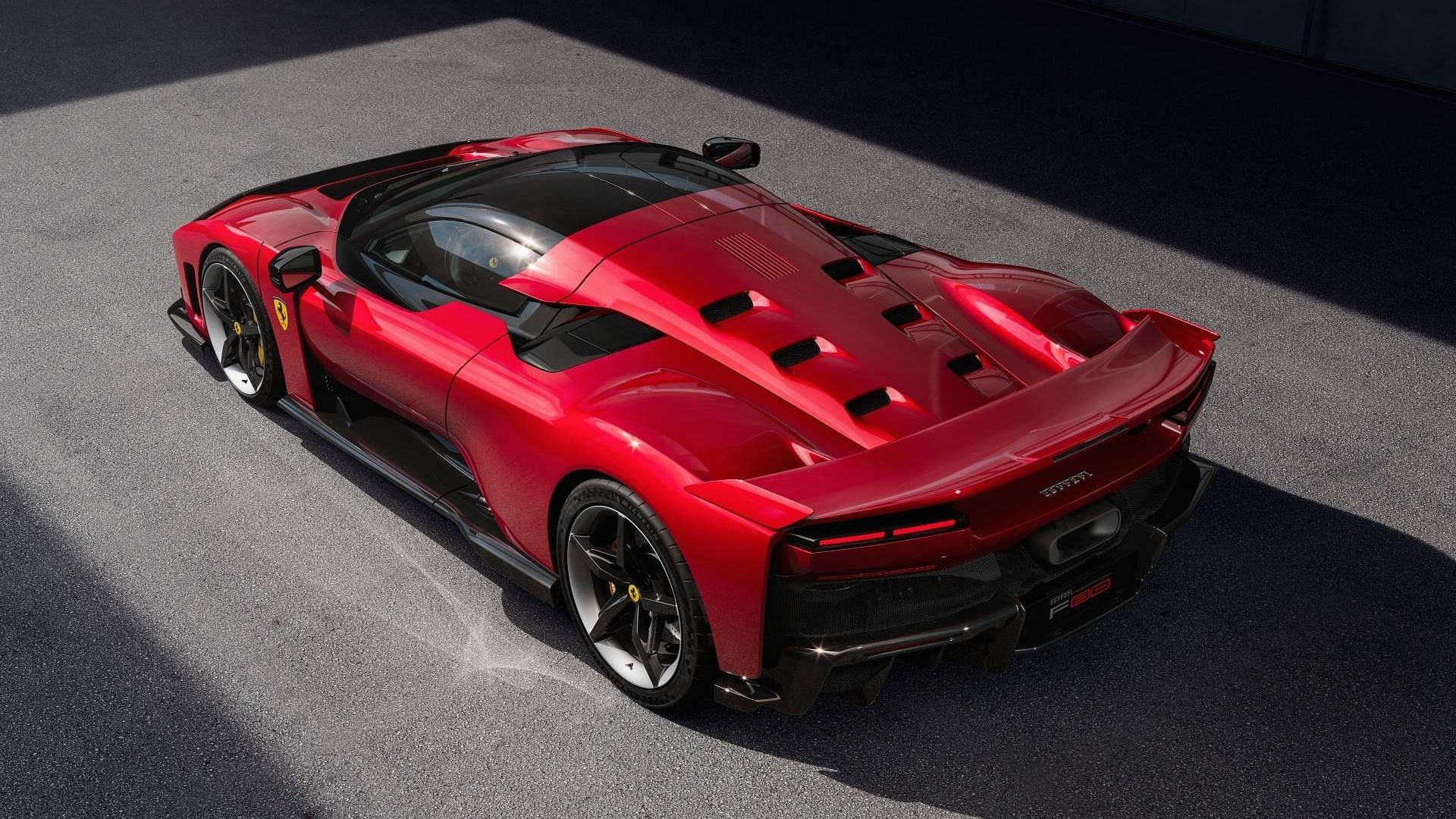 ferrari f80 side